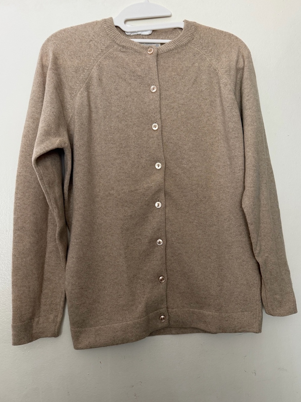 Vintage de loux 100% Cashmere Cardigan Made in USA Beige Size 40